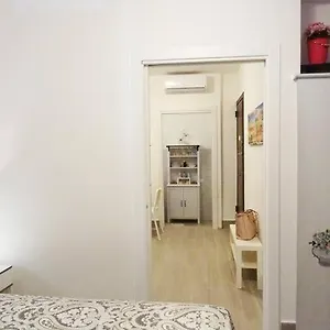 https://around-cassaro-holiday-house.palermohotels.org